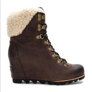 Sorel Conquest Wedge Shearling Boot 8.5